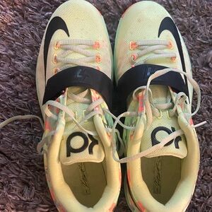 EUC KD Nike Mens Sneakers - Neon Green and Black